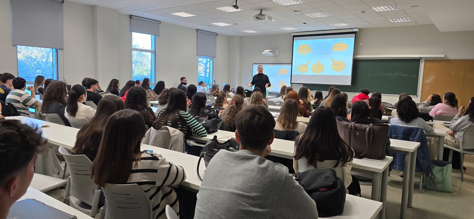 Preparador de oposiciones de FP en IVEP