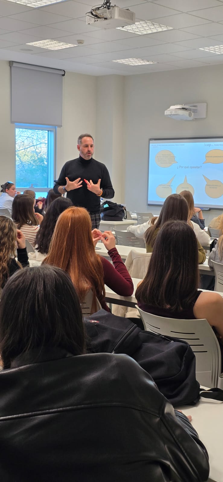 Preparador de oposiciones de Secundaria en IVEP